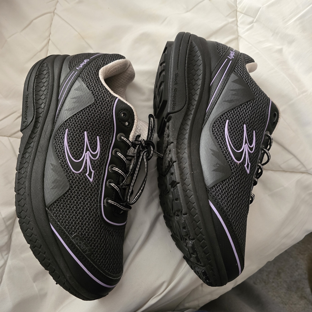 Women's Orthopedic Athletic Shoes in Black with Purple Size 10